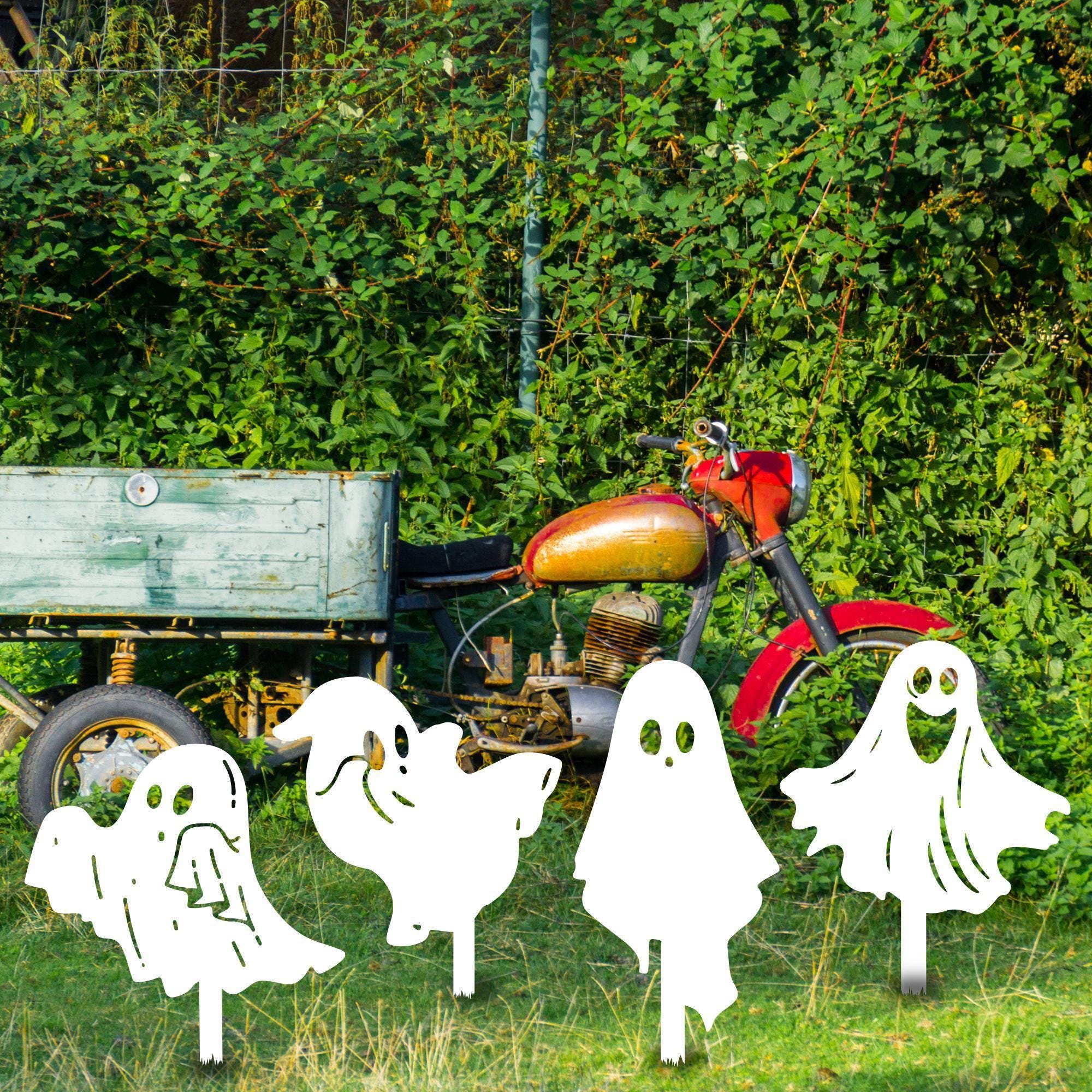 Ghost Yard Stakes for Halloween, Metal Ghost Yard Decors, Halloween Yard Art, Cute Halloween Ghosts, Fall Decor, Spooky Gift, Outdoor Decor