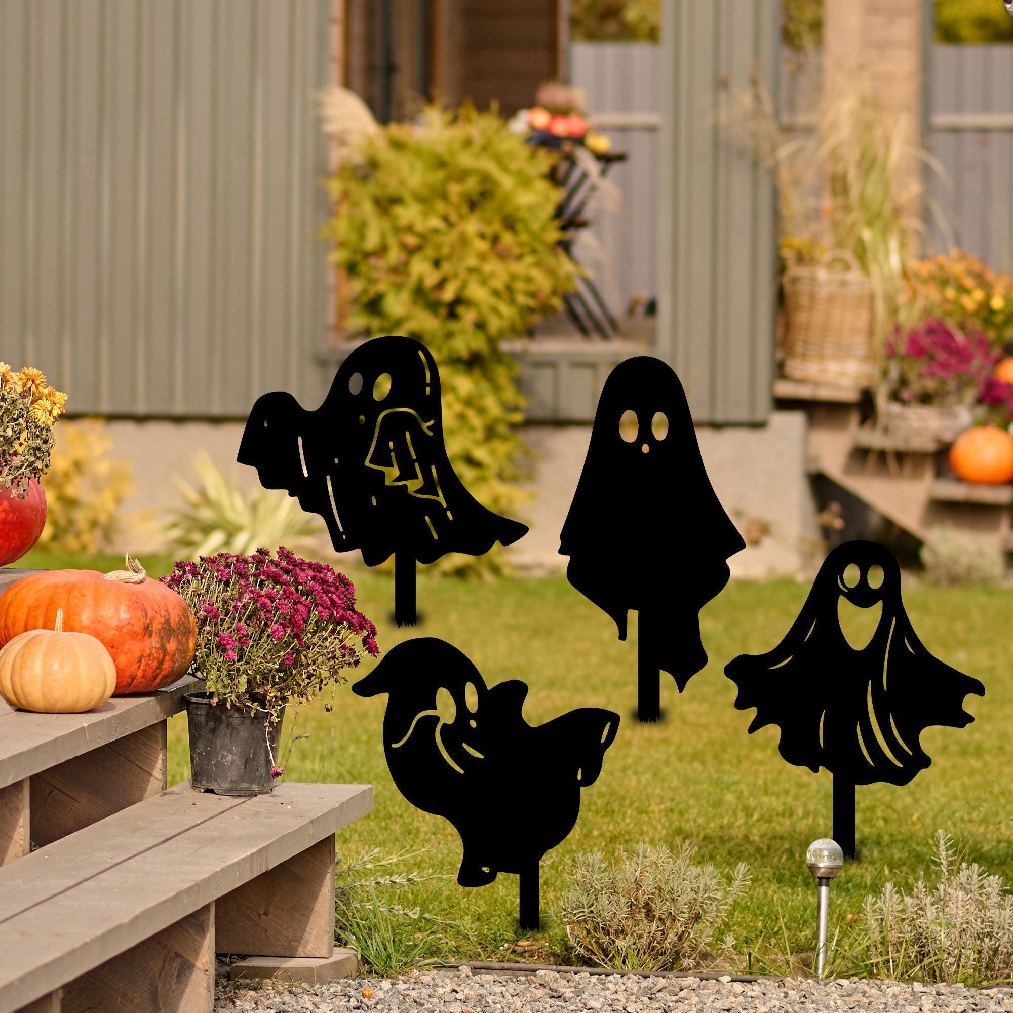 Ghost Yard Stakes for Halloween, Metal Ghost Yard Decors, Halloween Yard Art, Cute Halloween Ghosts, Fall Decor, Spooky Gift, Outdoor Decor