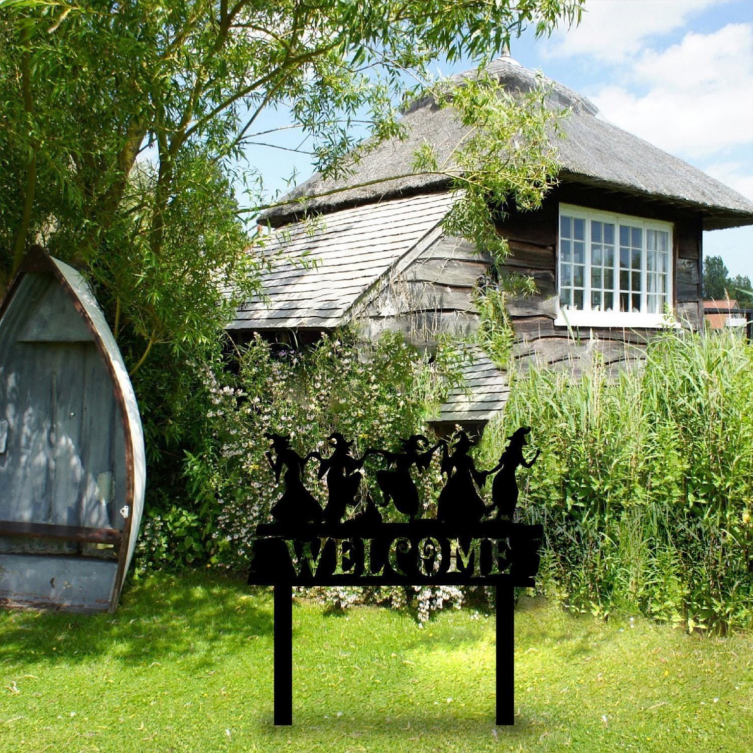 Welcome Halloween Metal Garden Stake, Witches Welcome Sign, Welcome Halloween Gift, Witch Yard Stake, Scary Door Wreath, Sppoky Garden Decor