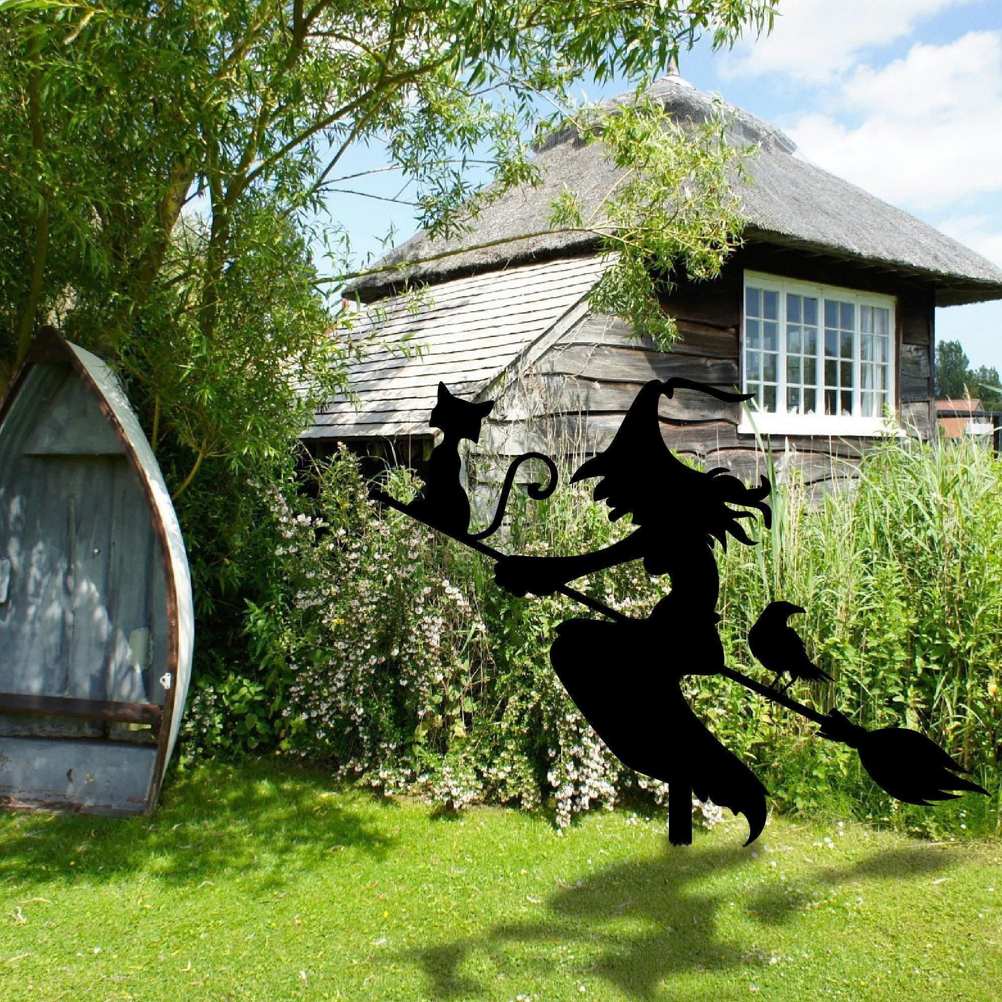 Witch with Broomstick Metal Garden Decor, Witch with Stakes Garden Sign, Halloween Sign, Witch with Cat and Crow Decor, Outdoor Fall Decor